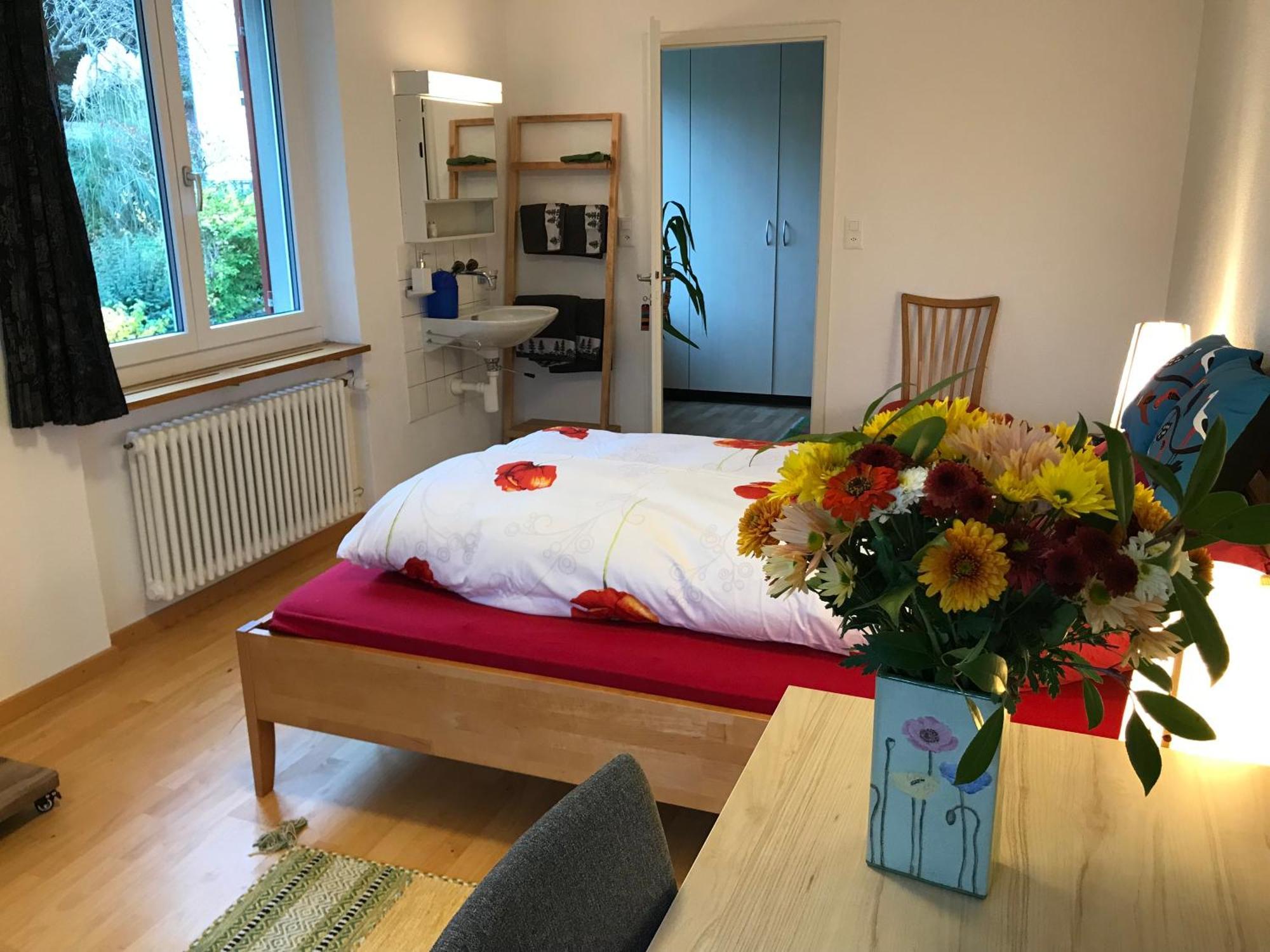 Guest Room Zollikon Zuerich Dış mekan fotoğraf